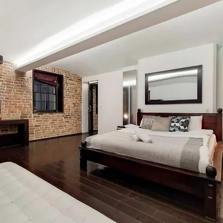 D'affaires Spacieux Appartement Parijs